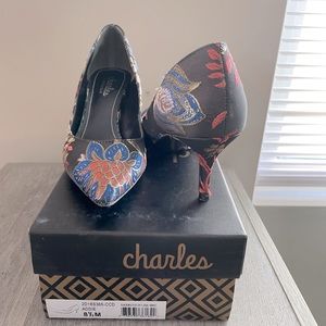 Charles Natalie back and floral Pumps size 8.5